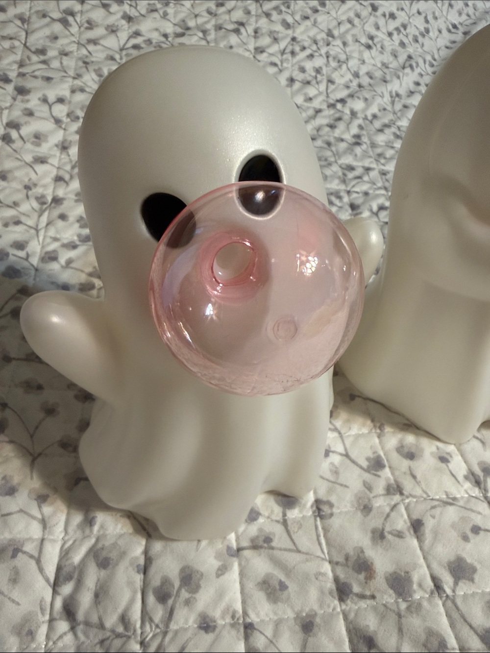 *Viral* set/2 White Ghost plastic figure Set with Pink Bubble Accents - Picture 2 of 7